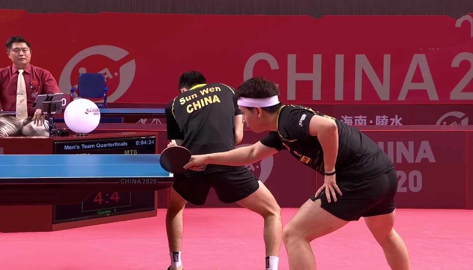 阿贾克斯展现实力,横扫对手晋级顺利 阿贾克斯展现实力,横扫对手晋级顺利