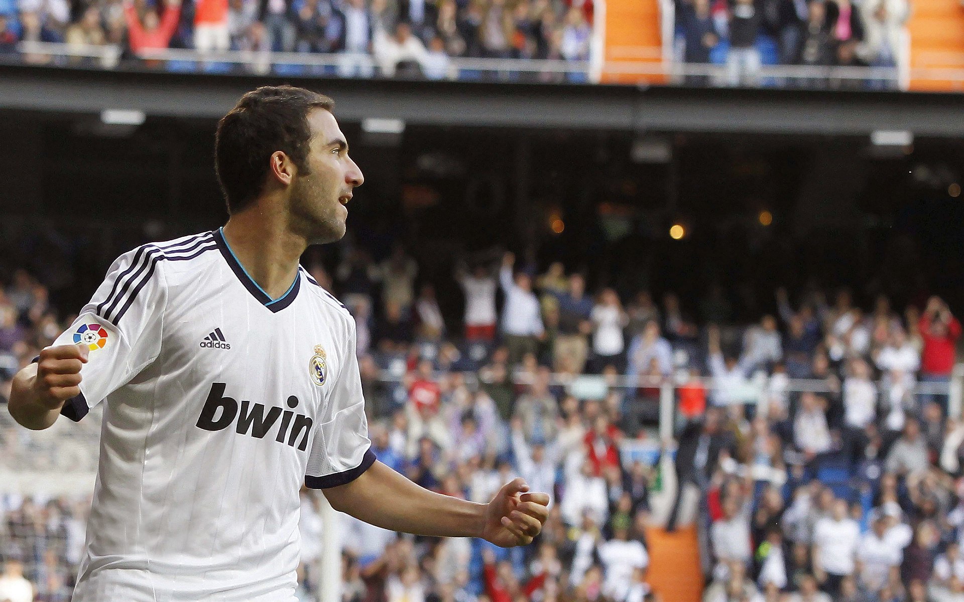 绿茵场上的乒乓智慧，当德国队完胜英格兰，许昕的高光如何照亮跨界竞技哲学